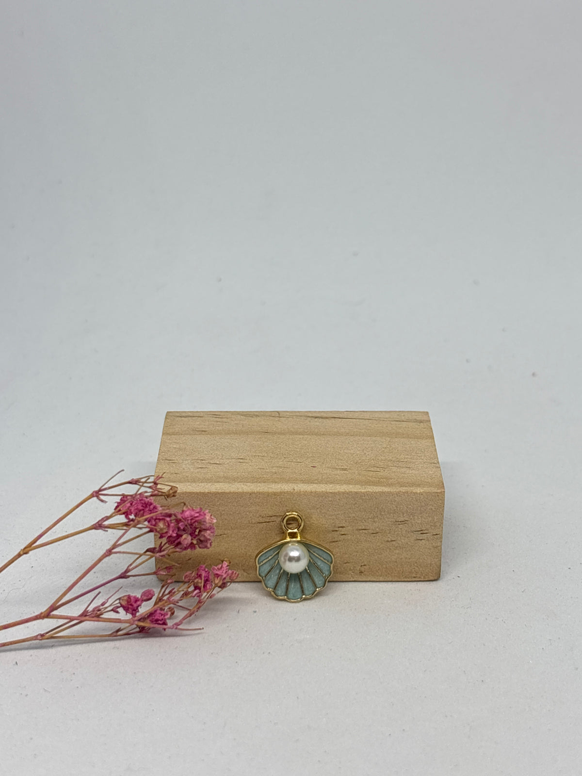 Breloque Palourde 1,3 cm – fantaisie 🐚✨