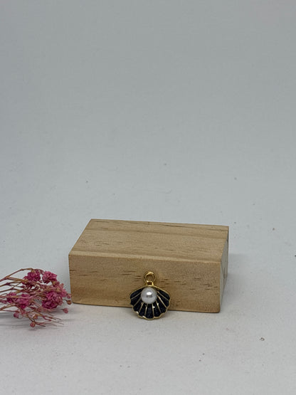 Breloque Palourde 1,3 cm – fantaisie 🐚✨