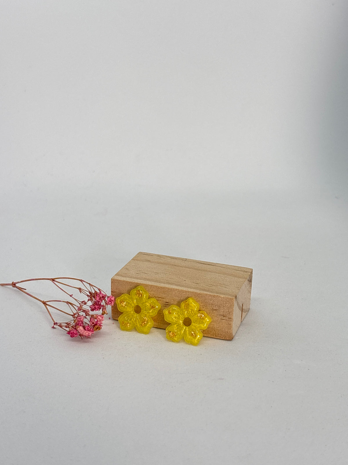 Nina - jaune feuilles or