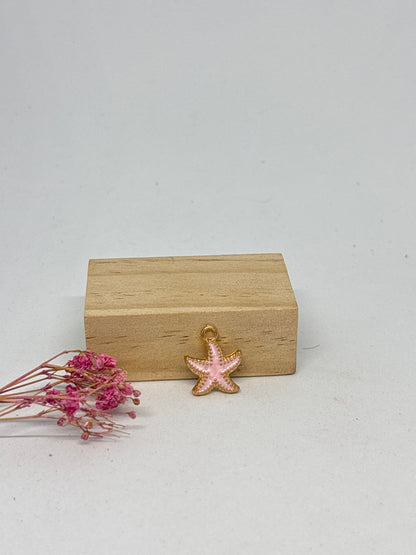 Breloque étoile de mer colorées 1,5cm - alliage de zinc doré