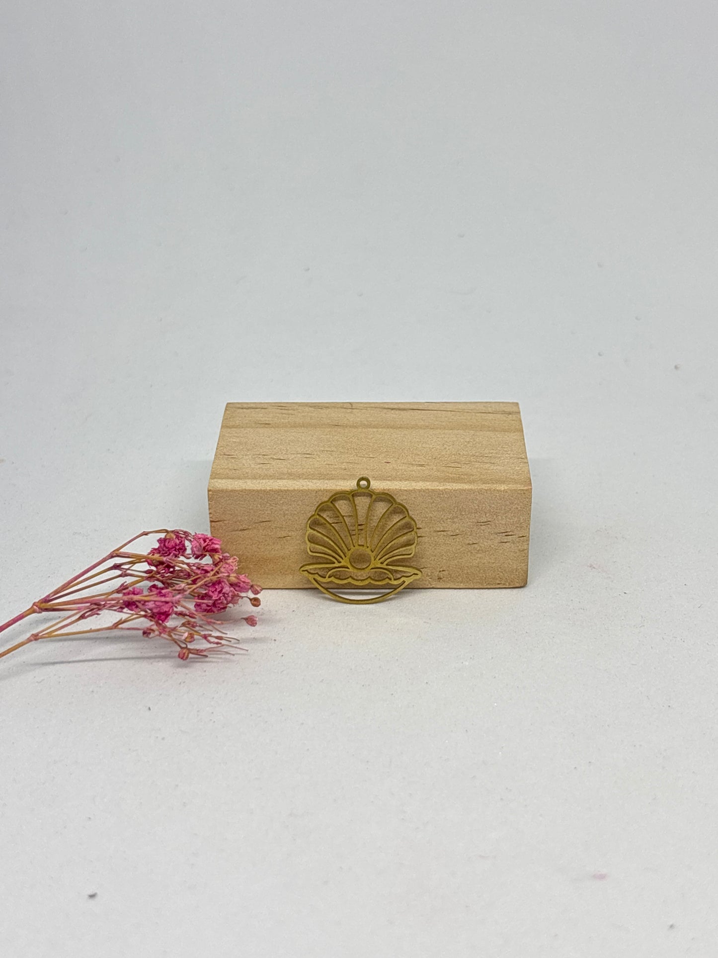 Breloque Hibiscus 1,6 cm - acier inoxydable 🌺