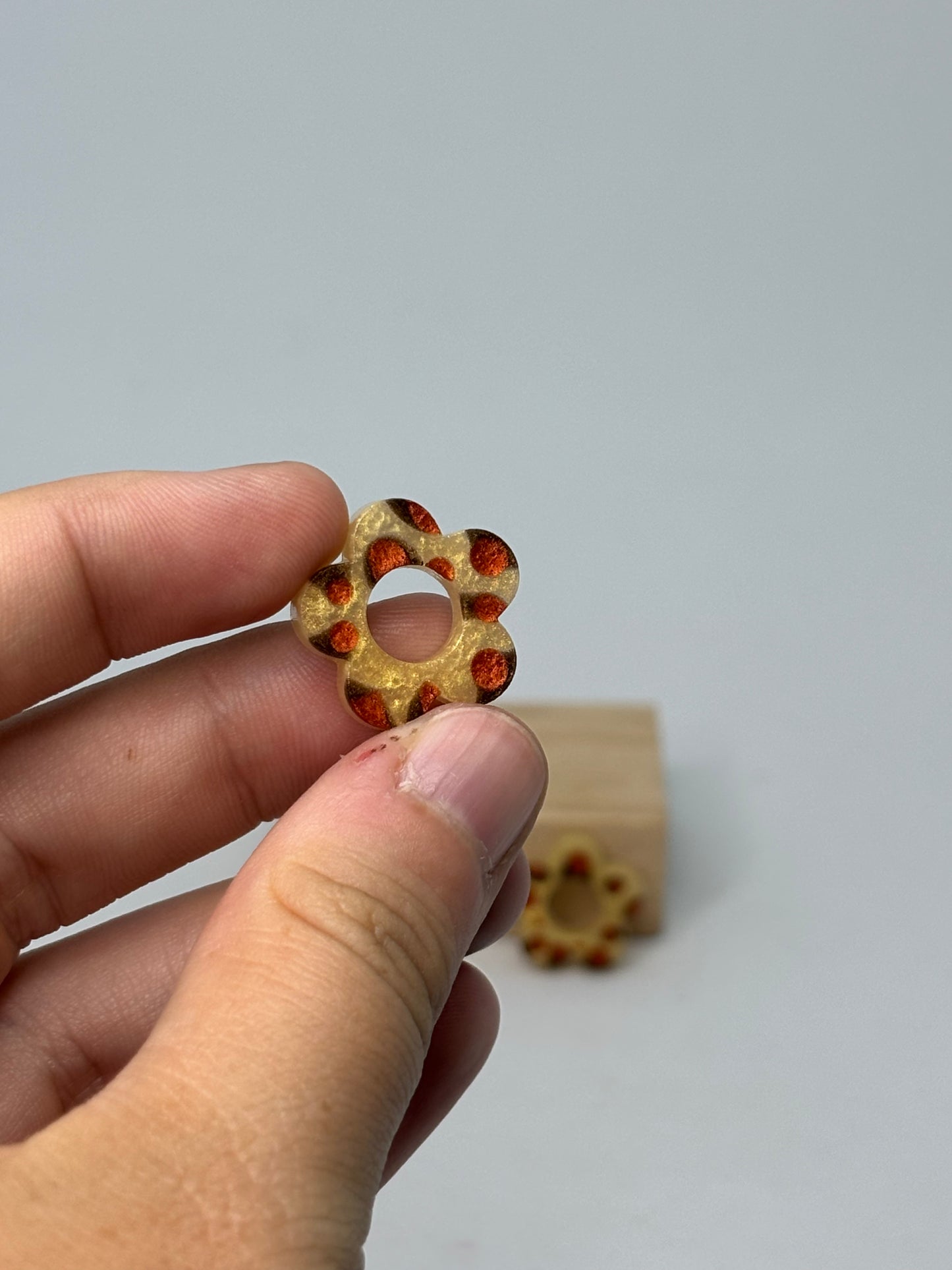 Blossom - D2/F3/iridescence Yellow + gold