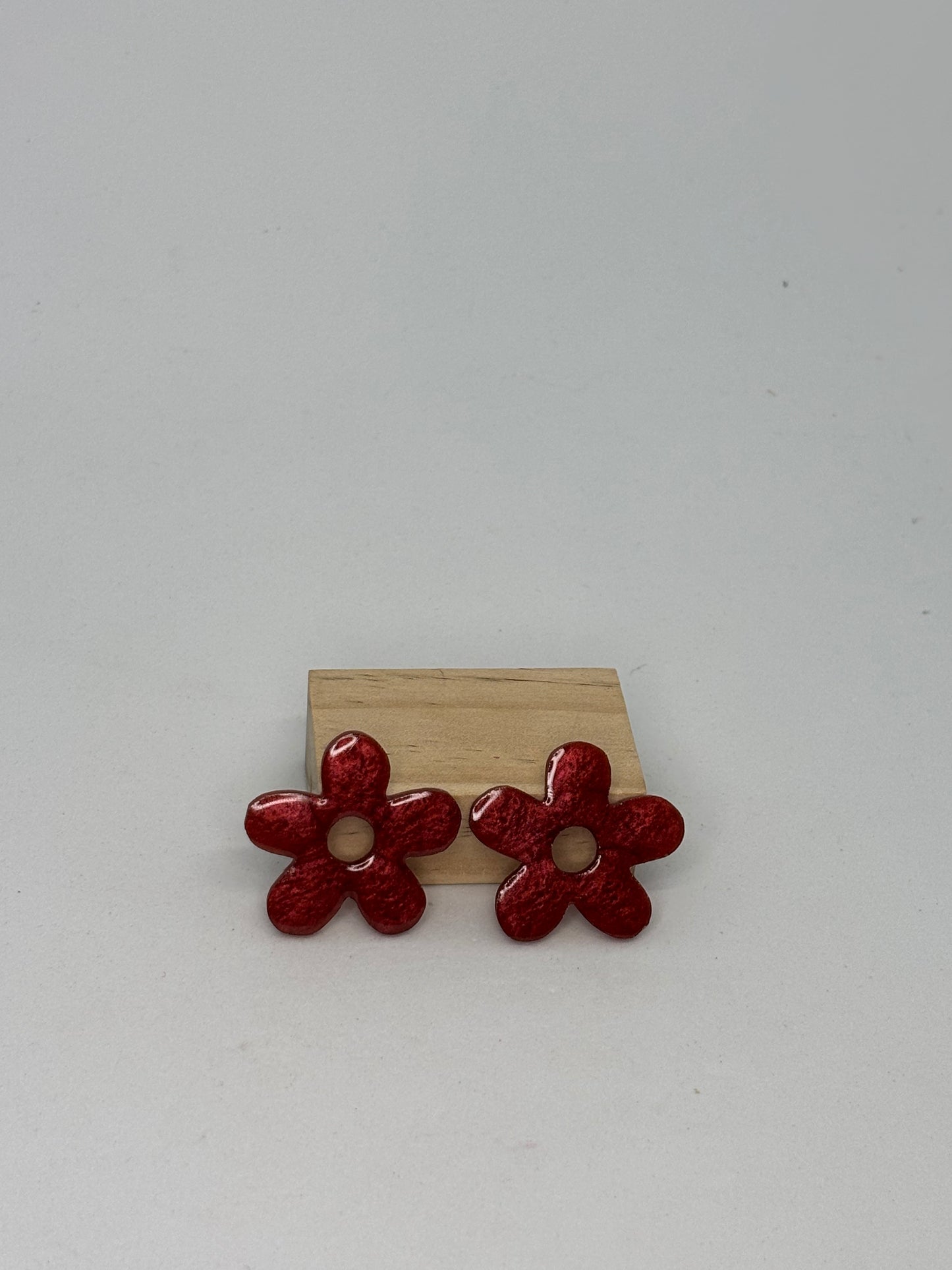 Suzanne - Ruby Red