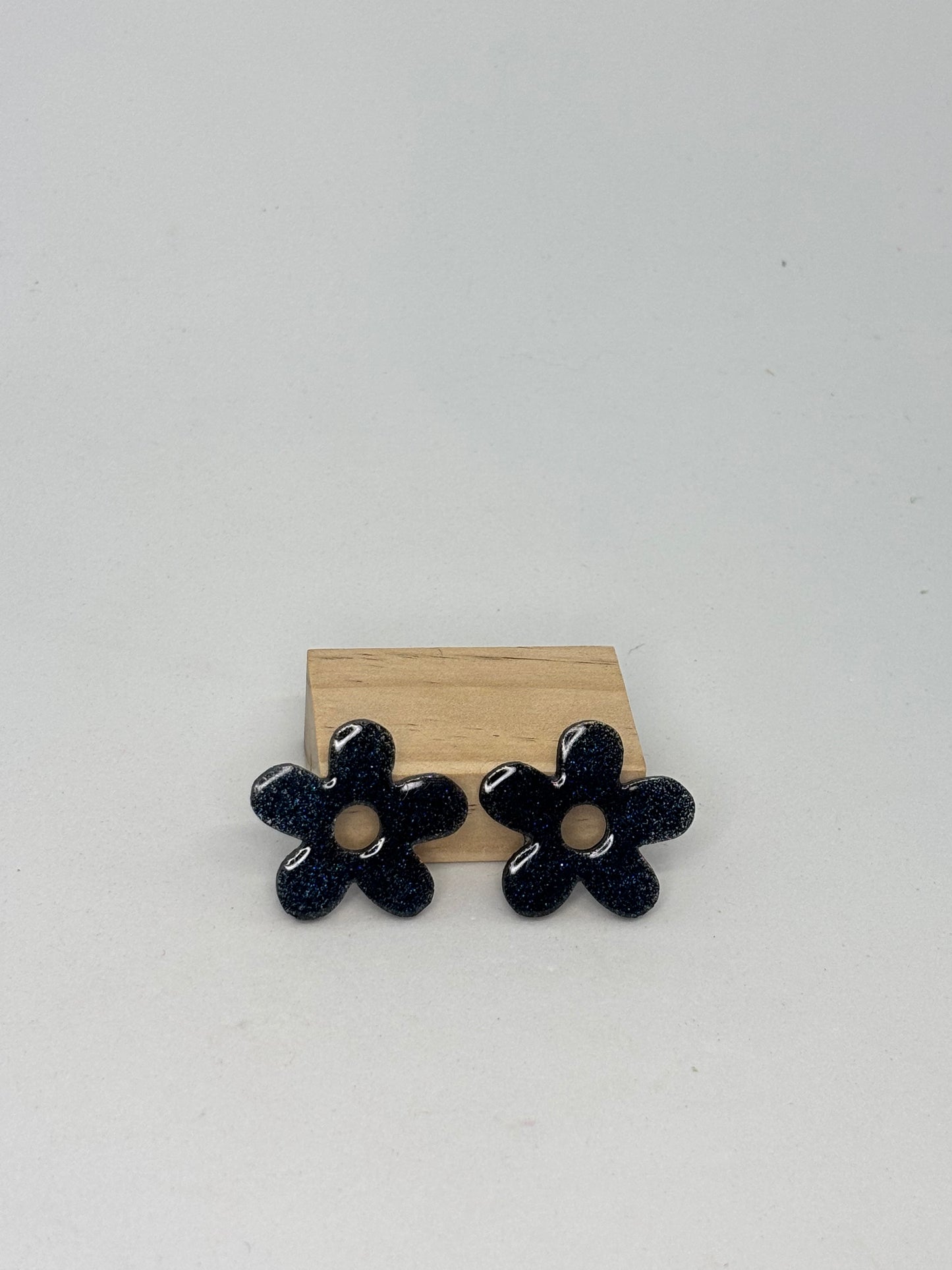 Suzanne - Shiny navy