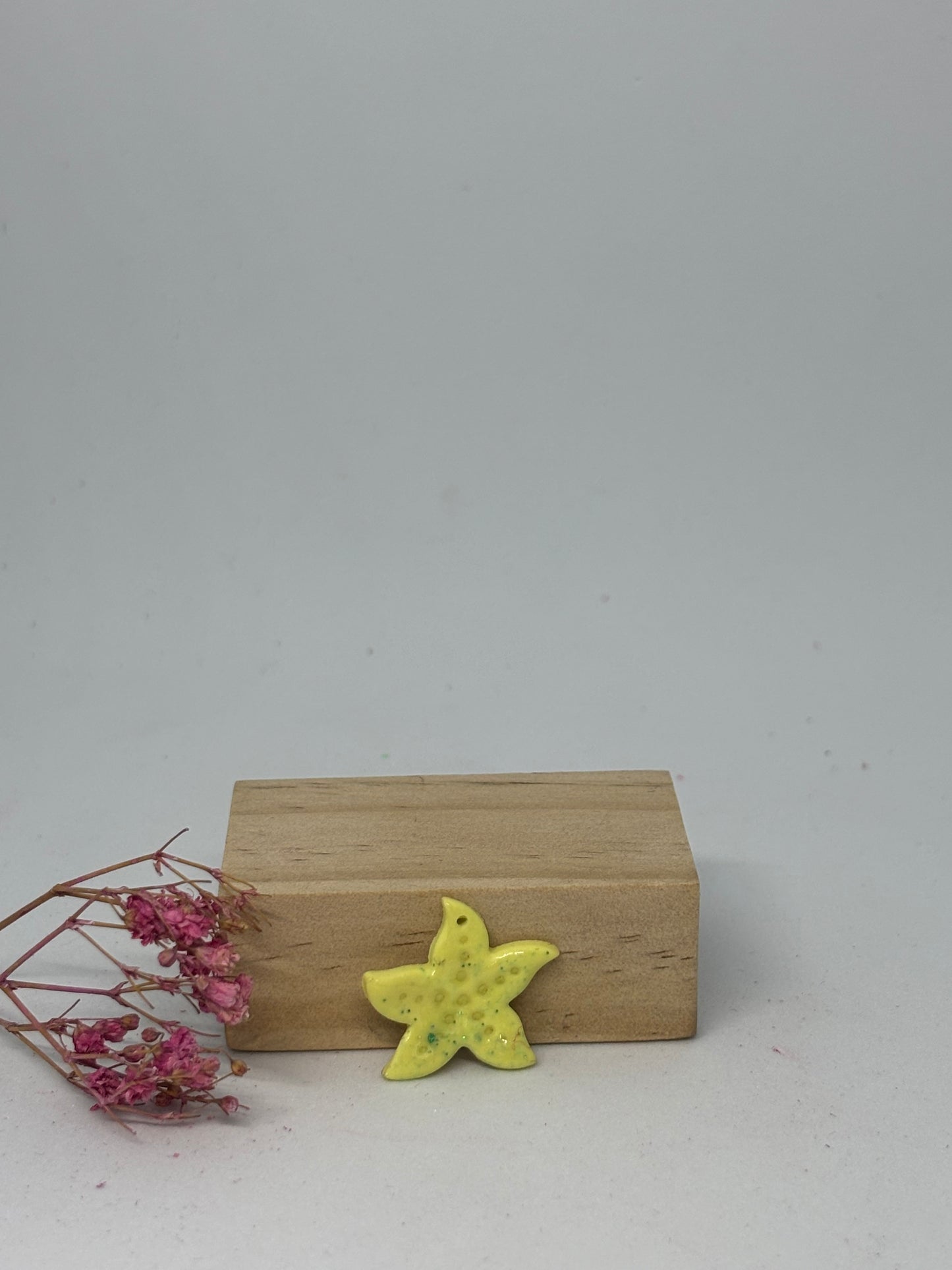Breloque en pâte fimo - étoile de mer 2cm