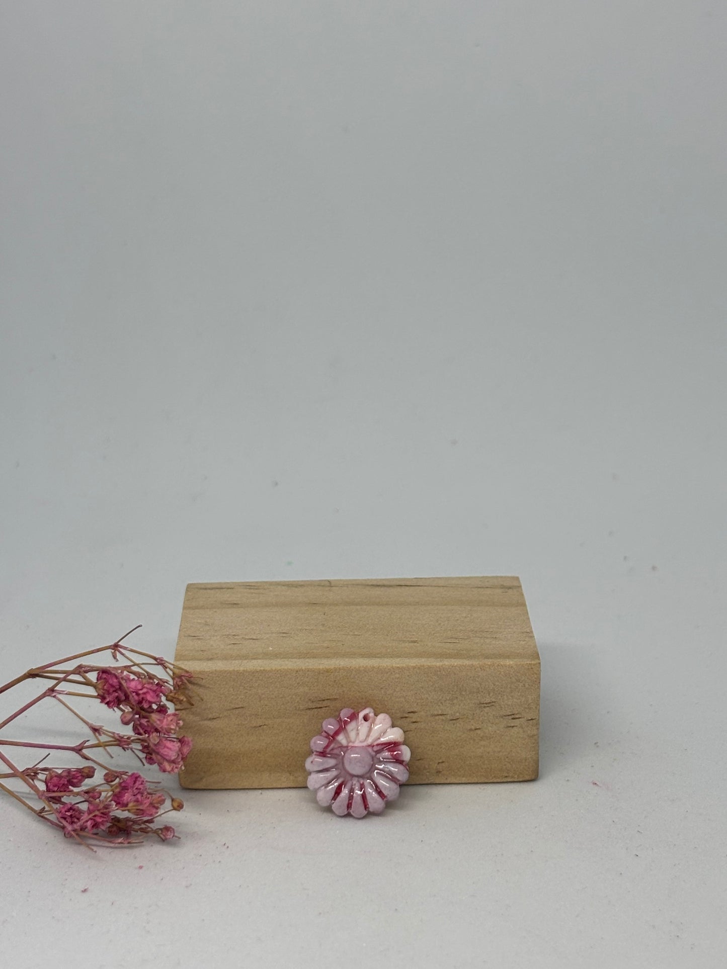 Breloque en pâte fimo - marguerite 1,5cm