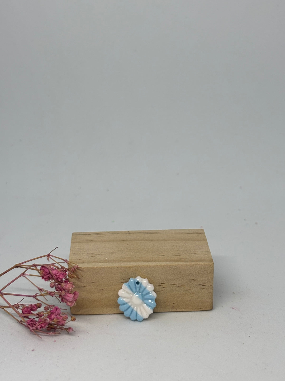 Breloque en pâte fimo - marguerite 1,5cm